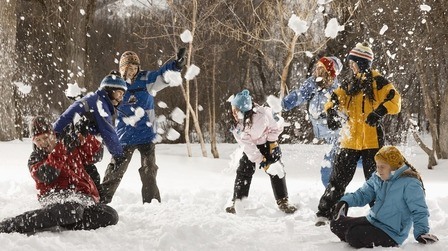 Best Snow Games to Play with Kids
