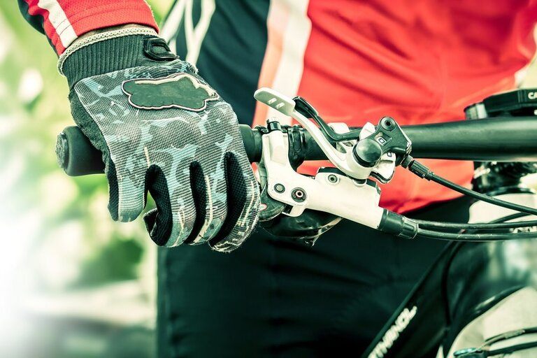 How Do I Stop My Hands From Going Numb When Cycling? How Do I Stop My Hands From Going Numb When Cycling?