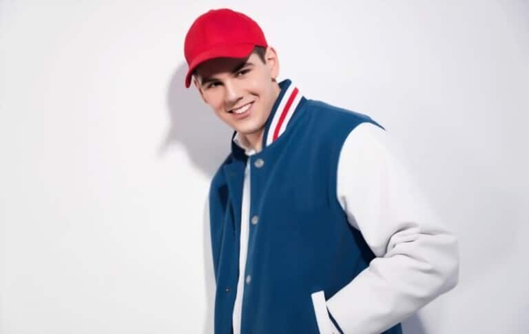 What To Wear To A Baseball Game With Coworkers? What To Wear To A Baseball Game With Coworkers?