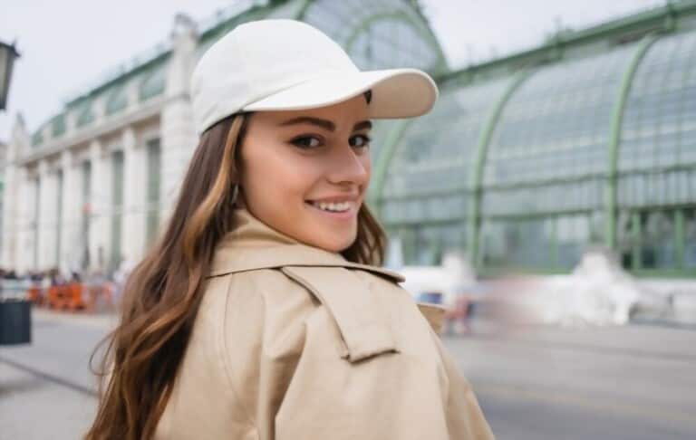What To Wear To A Baseball Game With Coworkers? What To Wear To A Baseball Game With Coworkers?